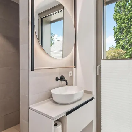 4 Bedroom Cozy In Tossens Apartmán